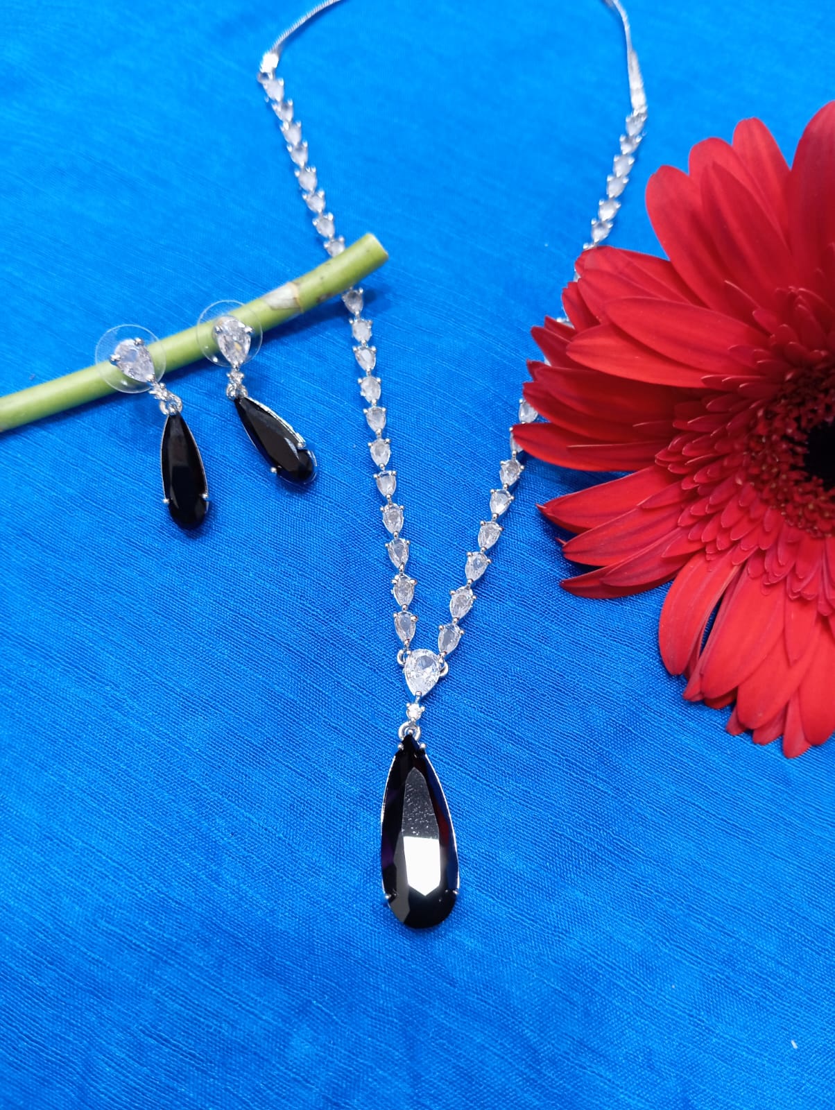 Silver Black Jewel Set  (Pack of 3)